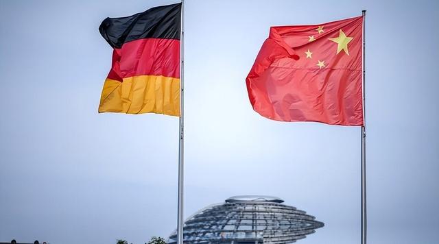 德媒感慨：欧洲往后想买中国的机器人，恐怕得接待1亿个游客才够