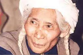 四川白毛女在深山孤苦17年，浑身赤裸当野人，下山后生下一儿一女图片