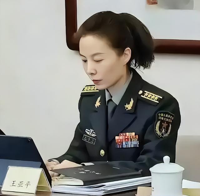 牺牲太大！王亚平曾谈及太空之旅的辛酸，落地后身体弱路都走不了
