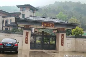 抖音创始人张一鸣福建老家，网友：以为他很年长，原来这么年轻图片