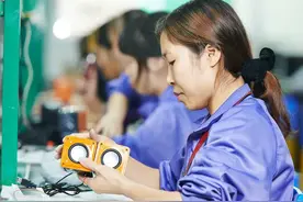 如果没有一技之长，建议7080后不要打工，工厂上班实在难图片