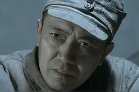 《亮剑》：原定主演是唐国强，临时拉来的4位配角，竟成为了经典图片