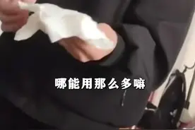 笑麻了男子嫌妻子上厕所用纸太多，从垃圾桶翻出用过的纸对峙妻子图片