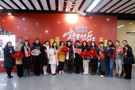 四地童声送祝福：用春天的温暖去点亮每一个行人心中的希望图片