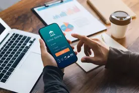 手机银行APP再迎整合、下架潮图片