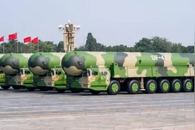 中美俄核弹头数量差距：俄罗斯5580枚，美国5044枚，中国令人意外图片