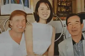 1995年49岁的特朗普来香港，怀中抱着位神秘的中国女人，她是谁？图片