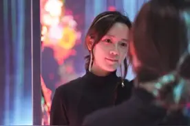 【最右】高温末日女煞神图片