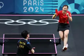 “饭圈”，莫挨体育！图片
