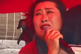 40岁单身女子找王婆说亲，大喊：带3个娃无房无车，对我好就嫁图片
