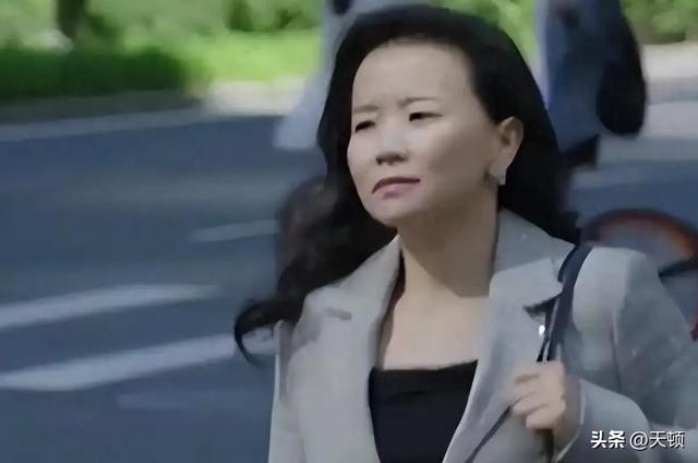 被逮捕的4位央视主持人，最严重的被驱逐出境，个个沦为阶下囚