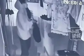 哎哟妈呀！这个男生太胆大了，竟然偷偷地溜进女生宿舍，还把女生图片