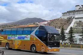 火出圈的“铁腚大巴”河北也有，从秦皇岛进藏往返9000余公里，耗时22天图片