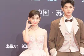 怪不得都想瘦！短剧女主颜值正好，横屏镜头却肿了，差距确实明显图片