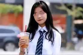 纪实：山东一16岁女孩厕所生娃，当说出孩子生父时，父母无法接受图片