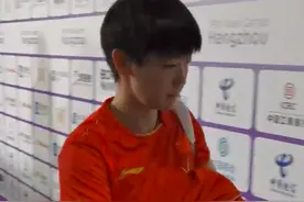 爆冷！孙颖莎/王曼昱1:3不敌日本组合遭淘汰，孙颖莎赛后没有接受采访：要备战稍后的混双决赛图片