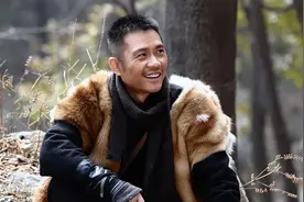 23年前，那个承诺说成名后绝不抛弃丑妻的任帅，履行承诺了吗图片