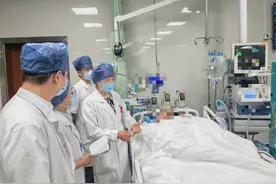 菜刀划伤手指竟导致全身疼痛 医生：遇外伤，警惕破伤风图片
