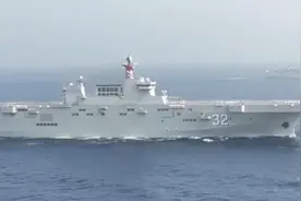 075型4号舰低调下水，解放军持续飙升垂直收台战力，076舰不远了图片
