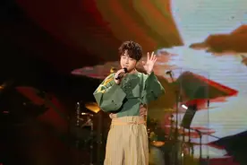 与「光良」约定「灯火兰山新琅琊 」，畅响美丽“童话”图片