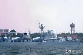 053 型小步爆兵:人民海军舰艇年鉴-1993年图片