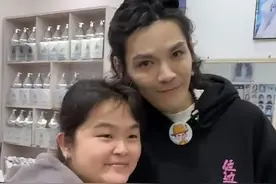 6700万人观看！晓华给向佐做了个啥样的发型？图片