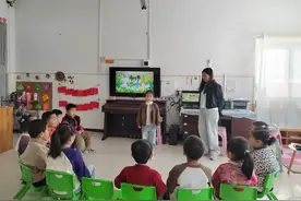 盐窝镇中心幼儿园大赵分园开展“我们的节日·清明节”主题教育活动图片