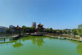 鲁南腹地，有个“山、老、边、穷”的县城，一起来看看图片