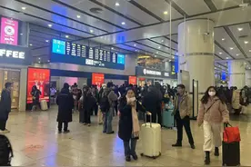 22万人次！北京南站迎返程最高峰图片
