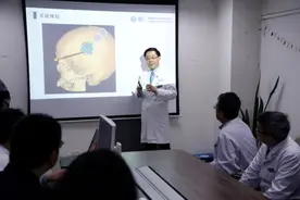 全球首例！脑机接口让癫痫治疗“预判”发作，中国方案改写医学史图片