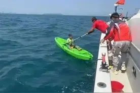 海南一体校回应“将免费训练漂流少年阿亮”：没这个打算图片