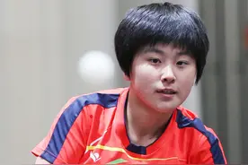 朝鲜女乒乓球运动员金琴英火了！小姑娘头发浓密眼神清澈，好甜美图片