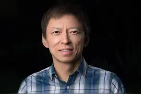 文史 | 张朝阳，朝着阳光奔跑图片