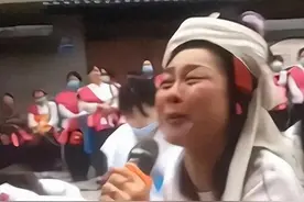 李美珍：专业哭灵24年，一场3000元一天三场，如今已给俩儿子买房图片