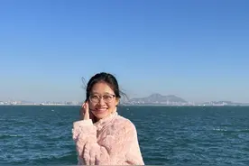 00后女孩魏思雨：帮患癌阿姨获得万元补助图片
