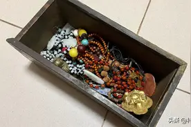 北京富人区“捡宝”，捡到一箱宝贝，先只看一部分图片