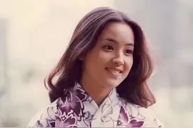 小鹿纯子：马云的梦中情人，多次前往日本寻找，终于被他带来中国图片