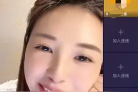 葛晓倩为了热度不减，直播在线玩起了狼人杀，充满了对抗和博弈图片