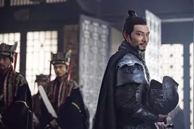 大家不要小看曹爽这个人，不信，请看他是如何把司马懿压制十年的图片