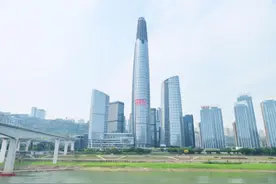 重庆“第一高楼”幕墙工程年内竣工 万科深耕核心城市打造多座城市地标图片