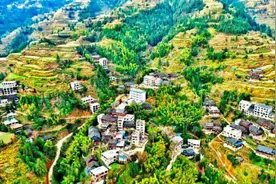 知名风景名胜巨蟒峰被攀岩者打入26枚岩钉，损失不低于1190万！攀岩者被判刑，赔偿600万图片