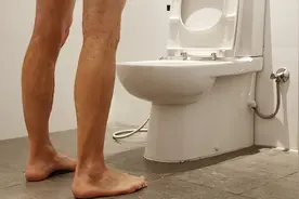 膀胱炎患者要小心！提醒：若身体出现这几异常，或是病情恶化了！图片
