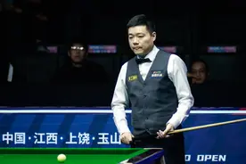 1/8决赛战墨菲！丁俊晖晋级世界公开赛16强，赛后总结：双方都有运气球，下场要做好自己该做的图片