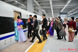 南宁玉林两地实现“一小时生活圈”图片
