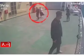 为巨额保金推妻坠海致其身亡，辽宁一男子被判死刑：在船上，他与妻子形影不离，心里却盘算怎么把她推下海图片