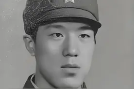 1974年，在父亲的竭力反对下我毅然参军，终于成就技术八级技师！图片