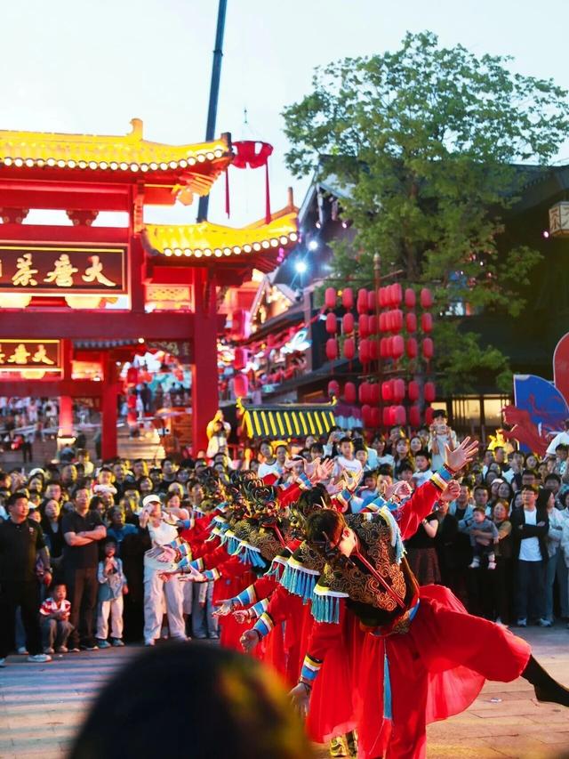 五一假期已过半，速来高岭文化村撒欢~