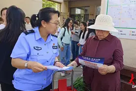 快来评议！大同人民调解员李华入围中国好人榜~图片
