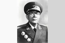 黄克诚大将简历一览图片