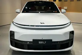三选一，谁的车身钢性最强？图片